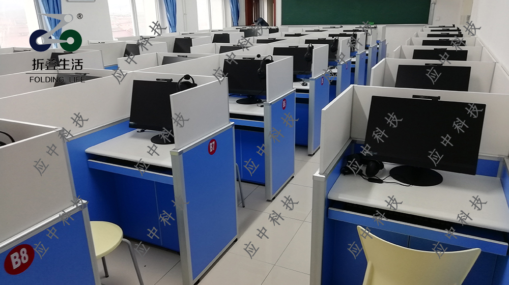 外語(yǔ)聽力考試桌